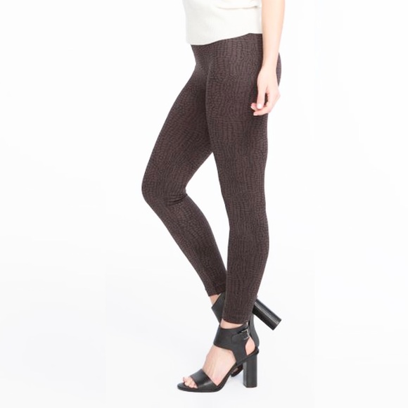 SPANX Look at Me Now Seamless Leggings in Brown Croc Print Size L - Picture 3 of 14